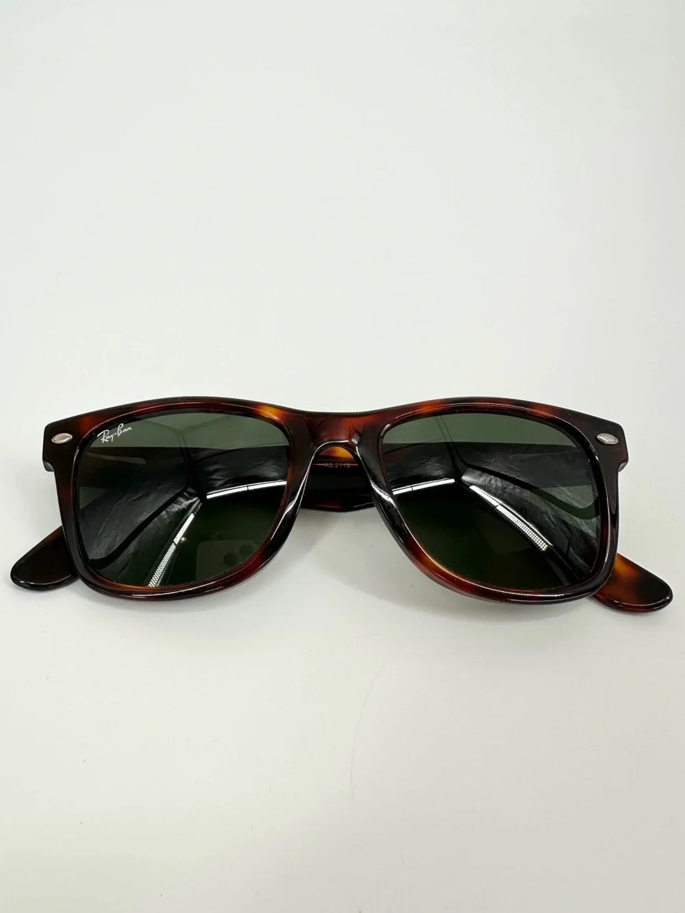 Ray-Ban RB2113 Wayfarer Tortoise Sunglasses 909 Italy 50-19